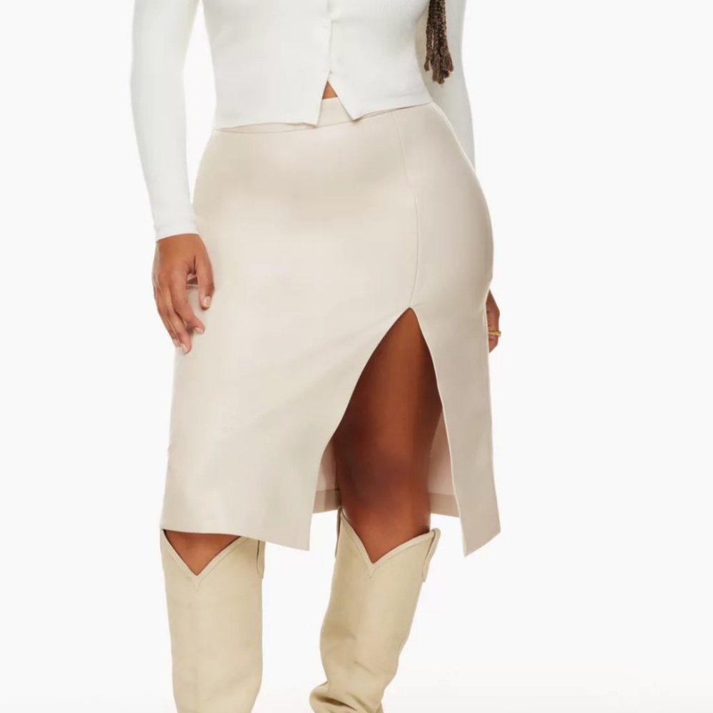 NWT Aritzia Wilfred vegan leather pencil skirt